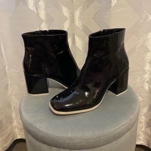 Mix No. 6 black booties